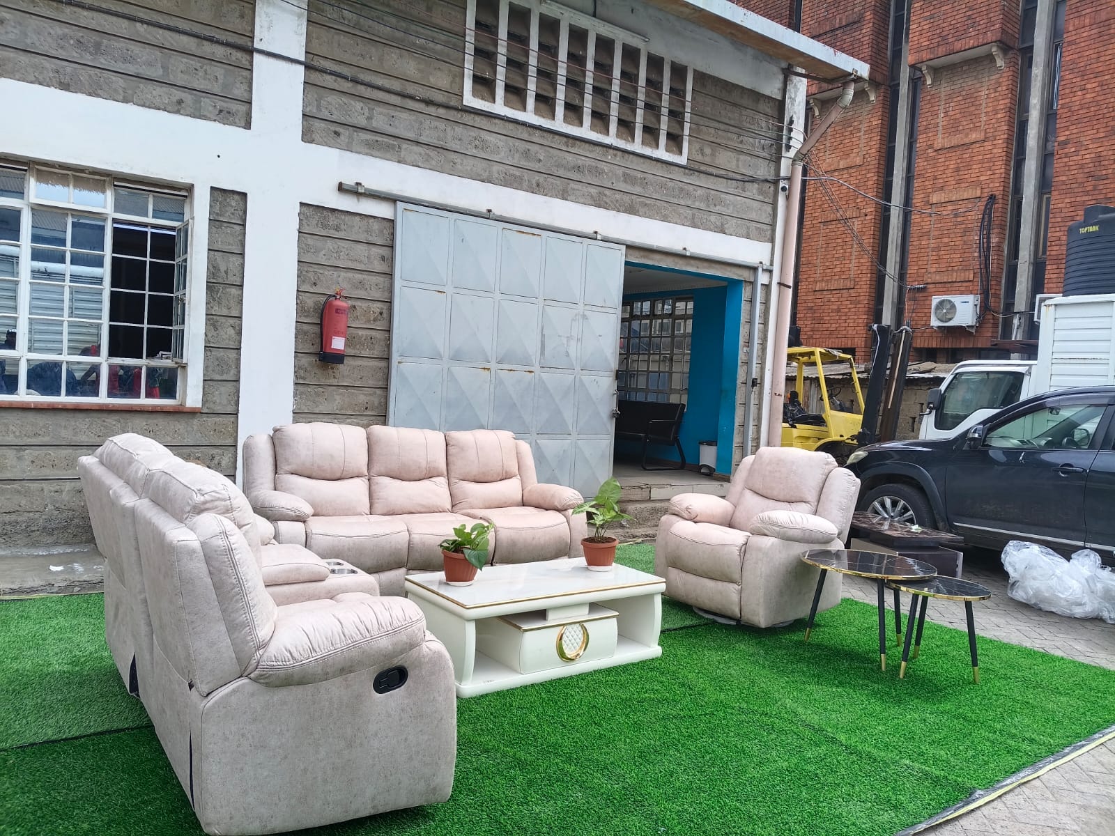 Full Recliner Sets (3-2-1 Suite)Combo 6-Seater + Free Coffee Table available at Topwave Mombasa